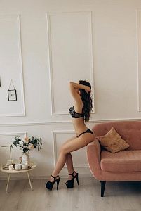 Аня